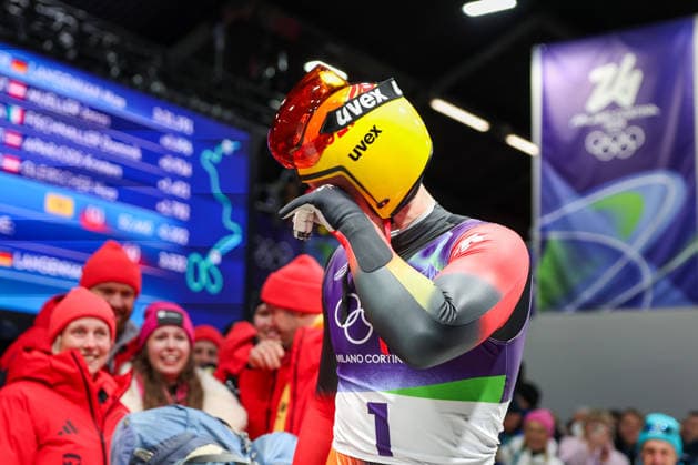 Olympische Winterspiele Milano Cortina 2026 Rennrodeln Einsitzer Männer am 08.02.2026 im Cortina Sliding Centre in Cortina d™Ampezzo Max Langenhan ( Deutschland ) gewinnt die Gold Medaille *** Olympic Winter Games Milano Cortina 2026 Luge Single Men on 08 02 2026 at the Cortina Sliding Center in Cortina d™Ampezzo Max Langenhan Germany wins the gold medal xMSx