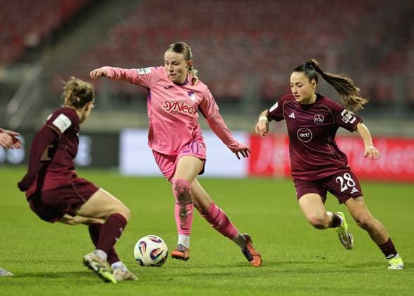 08 02 2026 Soccer Season 2025 2026 1 Women Soccer Bundesliga 17 Matchday 1 FC Nürnberg FCN Club TSG 1899 Hoffenheim Sportfoto Zink DaMa xdaxmax Nastassja Lein 24, 1 FC Nürnberg FCN Laura Gloning 20, TSG Hoffenheim Maelle Seguin 28, 1 FC Nürnberg FCN