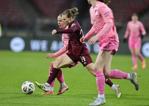 08 02 2026 Soccer Season 2025 2026 1 Women Soccer Bundesliga 17 Matchday 1 FC Nürnberg FCN Club TSG 1899 Hoffenheim Sportfoto Zink DaMa xdaxmax Laura Gloning 20, TSG Hoffenheim Nastassja Lein 24, 1 FC Nürnberg FCN