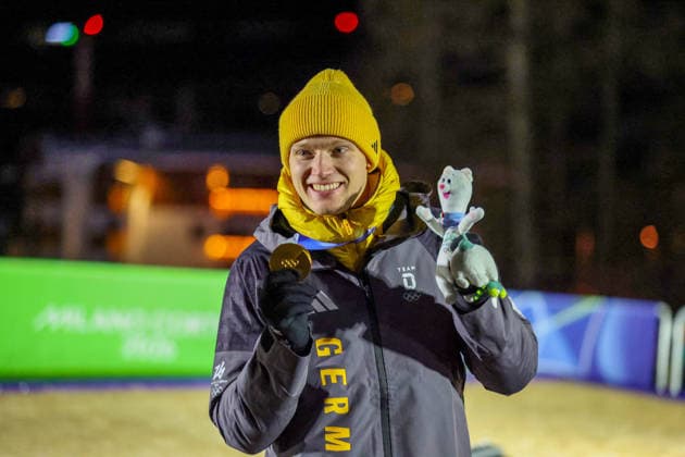 Olympische Winterspiele Milano Cortina 2026 Rennrodeln Einsitzer Männer am 08.02.2026 im Cortina Sliding Centre in Cortina d™Ampezzo Max Langenhan ( Deutschland ) gewinnt die Gold Medaille *** Olympic Winter Games Milano Cortina 2026 Luge Single Men on 08 02 2026 at the Cortina Sliding Center in Cortina d™Ampezzo Max Langenhan Germany wins the gold medal xMSJPGx