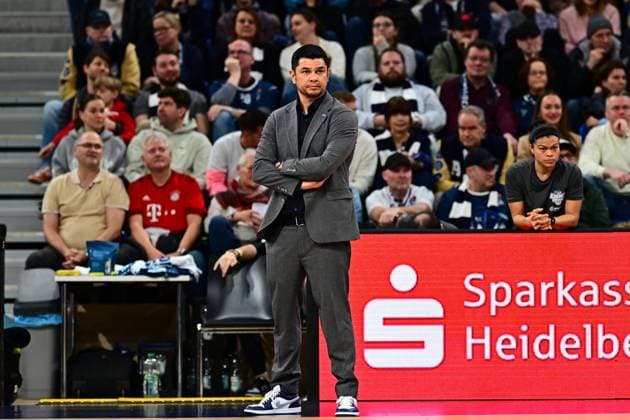 Scene with Danny Jansson 999 MLP Academics Heidelberg and Serena Benavente 998 MLP Academics Heidelberg on the sidelines easyCredit BBL MLP Academics Heidelberg - FC Bayern München Basketball 08 02 2026 Copyright: xMichaelxGelhardtx
