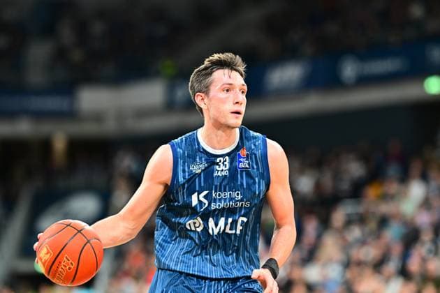 Game action with Ryan Mikesell 33 MLP Academics Heidelberg easyCredit BBL MLP Academics Heidelberg - FC Bayern München Basketball 08 02 2026 Copyright: xMichaelxGelhardtx