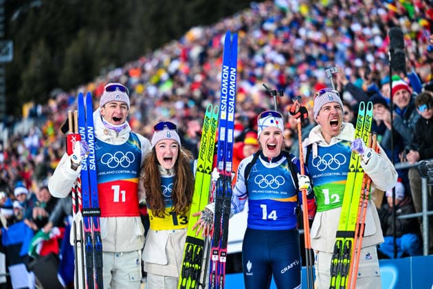 (260208) -- ANTERSELVA, Feb. 8, 2026 -- Julia Simon (2nd R), Lou Jeanmonnot (2nd L), Quentin Fillon Maillet (1st R) and Eric Perrot of France celebrate after the biathlon mixed relay 4 x 6km (M+W) at the Milan-Cortina 2026 Olympic Winter games, Winterspiele,Spiele, Summer games in Anterselva, Italy, Feb. 8, 2026. ) (MICO2026)ITALY-ANTERSELVA-OLYMPIC WINTER GAMES-BIATHLON-MIXED RELAY 4x6KM(M+W) JiangxHan 