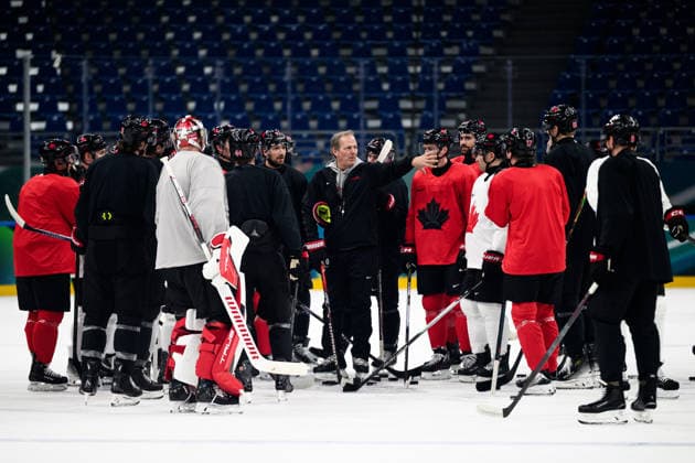 260208 Head coach Jon Cooper of Canada at an Ice hockey, Eishockey practice session during day 2 of the 2026 Winter Olympics on February 8, 2026 in Milan. Photo: Carl Sandin BILDBYRAN kod CS CS0860 ishockey ice hockey Olympic Games, Olympische Spiele, Olympia, OS olympics winter olympics os ol olympiska spel vinter-os olympiske leker milano cortina 2026 milan cortina 2026 milano cortina 2026 olympic games milano cortina 2026 winter olympic games milano cortina-os milano cortina-ol vinter-ol 2 bbeng *** 260208 Head coach Jon Cooper of Canada at an ice hockey practice session during day 2 of the 2026 Winter Olympics on February 8, 2026 in Milan Photo Carl Sandin BILDBYRAN code CS CS0860 ice hockey ice hockey olympic games olympics winter olympics os ol olympiska spel vinter os olympiske leker milano cortina 2026 milan cortina 2026 milano cortina 2026 olympic games milano cortina 2026 winter olympic games milano cortina os milano cortina ol vinter ol 2 bbeng  Copyright: CARLxSANDIN BB260208CS171