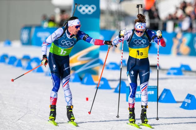 (260208) -- ANTERSELVA, Feb. 8, 2026 -- Quentin Fillon Maillet (L) and Lou Jeanmonnot of France compete during the biathlon mixed relay 4 x 6km (M+W) at the Milan-Cortina 2026 Olympic Winter games, Winterspiele,Spiele, Summer games in Anterselva, Italy, Feb. 8, 2026. ) (MICO2026)ITALY-ANTERSELVA-OLYMPIC WINTER GAMES-BIATHLON-MIXED RELAY 4 x 6KM (M+W) JiangxHan 