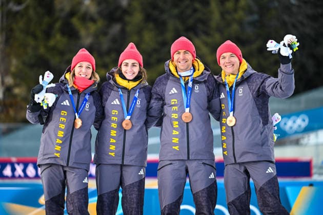 (260208) -- ANTERSELVA, Feb. 8, 2026 -- Bronze medalists Franziska Preuss (1st L), Vanessa Voigt (2nd L), Philipp Nawrath (2nd R) and Justus Strelow of Germany attend the awarding ceremony of the biathlon mixed relay 4 x 6km (M+W) at the Milan-Cortina 2026 Olympic Winter games, Winterspiele,Spiele, Summer games in Anterselva, Italy, Feb. 8, 2026. ) (MICO2026)ITALY-ANTERSELVA-OLYMPIC WINTER GAMES-BIATHLON-MIXED RELAY 4 x 6KM (M+W) JiangxHan 