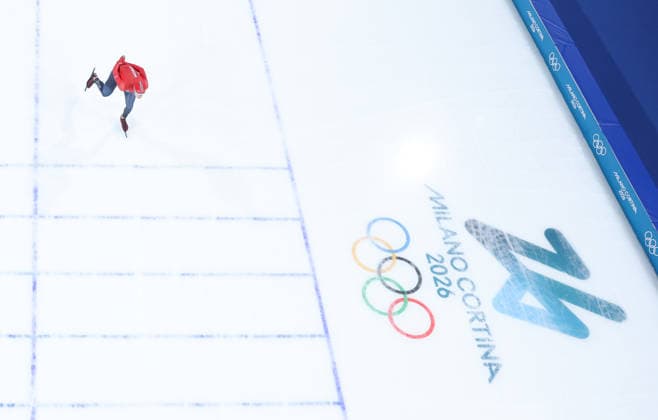 (260208) -- MILAN, Feb. 8, 2026 -- Sander Eitrem of Norway competes during the Speed skating, Eisschnelllauf men s 5000m match at the Milan-Cortina 2026 Olympic Winter games, Winterspiele,Spiele, Summer games in Milan, Italy, Feb. 8, 2026. ) (MICO2026)ITALY-MILAN-OLYMPIC WINTER GAMES-SPEED SKATING-MEN S 5000M DuxXiaoyi 