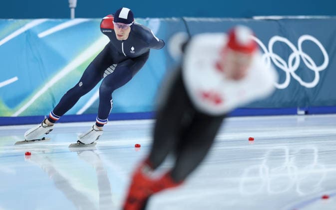 (260208) -- MILAN, Feb. 8, 2026 -- Timothy Loubineaud (L) of France competes during the Speed skating, Eisschnelllauf men s 5000m match at the Milan-Cortina 2026 Olympic Winter games, Winterspiele,Spiele, Summer games in Milan, Italy, Feb. 8, 2026. ) (MICO2026)ITALY-MILAN-OLYMPIC WINTER GAMES-SPEED SKATING-MEN S 5000M LixJing 