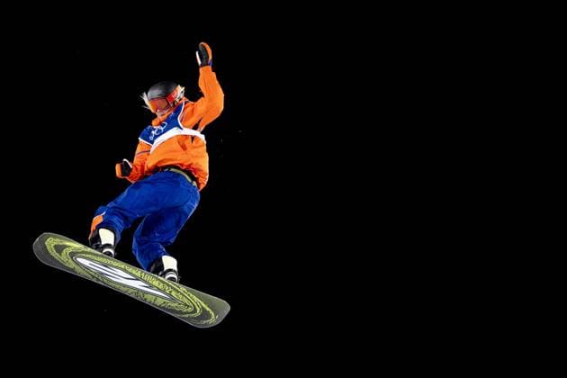 LIVIGNO - Snowboarder Melissa Peperkamp during the big air qualifying event at the Milan Winter Olympics. IRIS VAN DEN BROEK ANP xVIxANPxSportx xxANPxIVx 550058150 originalFilename: 550058150.jpg