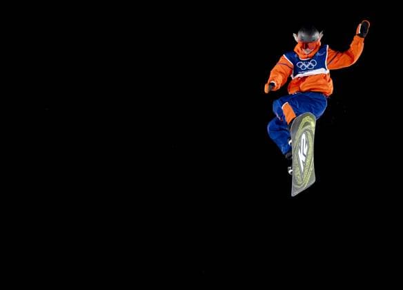 LIVIGNO - Snowboarder Melissa Peperkamp during the big air qualifying event at the Milan Winter Olympics. IRIS VAN DEN BROEK ANP xVIxANPxSportx xxANPxIVx 550058162 originalFilename: 550058162.jpg