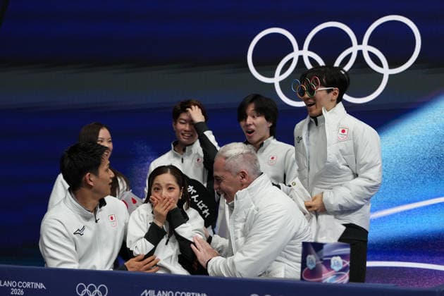 (260208) -- MILAN, Feb. 8, 2026 -- Miura Riku (C front) Kihara Ryuichi (L front) of Japan react after their performance during the Figure skating, Eiskunstlauf team event pair skating free skating of the Milan-Cortina 2026 Olympic Winter games, Winterspiele,Spiele, Summer games in Milan, Italy, Feb. 8, 2026. ) (MICO2026)ITALY-MILAN-OLYMPIC WINTER GAMES-FIGURE SKATING TEAM EVENT-PAIR SKATING-FREE SKATING XuexYuge 