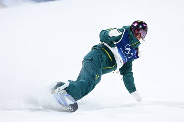 2026 WINTER Olympic Games, Olympische Spiele, Olympia, OS Ally Hickman of Australia reacts after landing her first jump in the Women™s Snowboard Big Air qualification round at the Livigno Snow Park, on day 2 of the 2026 Milano Cortina Winter Olympic Games in Italy, Sunday, February 8, 2026. ( NO ARCHIVING, EDITORIAL USE ONLY LIVIGNO SONDRIO ITALY  Copyright: xDANxHIMBRECHTSx 20260209121705490360