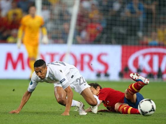 Spain V France, UEFA EURO, EM, Europameisterschaft,Fussball 2012 Quarter Final David Silva of Spain and Gael Clichy of France challenge during the UEFA Euro 2012 Quarter Final match between Spain and France at Donbass Arena on June 23, 2012 in Donetsk, Ukraine. Donetsk Donbass Arena Ukraine Ukraine Copyright: xAllstarxPicturexLibraryxLtdx