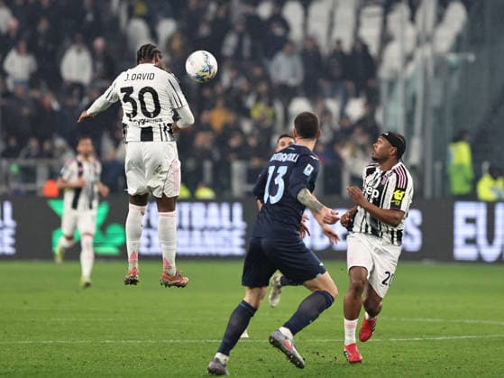 Juventus FC v SS Lazio - Serie A Jonathan David participates in the Serie A 2025-2026 match between Juventus and Lazio in Torino, Italy, on February 8, 2026. Torino ITA Italy  Copyright: xLorisxRosellix originalFilename:roselli-juventus260208_nprBQ.jpg