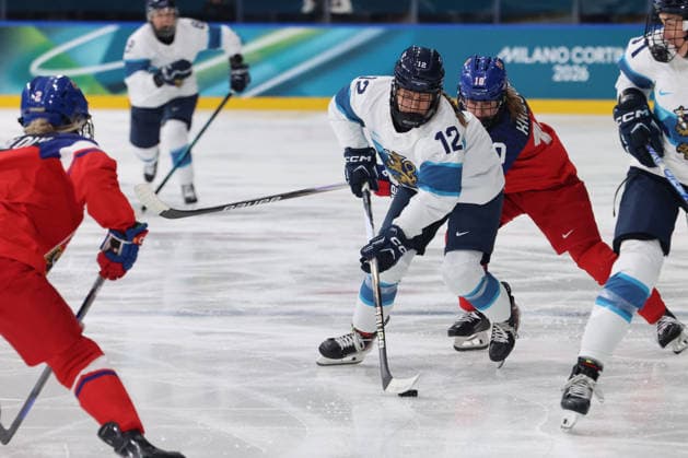 February 8, 2026, Milan, Lombardy, Italy: Sanni Vanhanen 12 of Team Finland plays against Team Czechia in women s Ice hockey, Eishockey Group A game during the Milano Cortina 2026 Olympic Winter games, Winterspiele,Spiele, Summer games at Milano Rho Ice Hockey Arena. Milan Italy - ZUMAm117 20260208_oly_m117_022 Copyright: xDavidxMcIntyrex