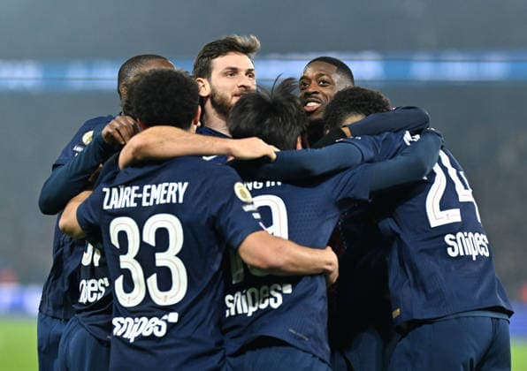 PSG v Olympique de Marseille: French Ligue 1 PARIS, FRANCE - FEBRUARY 08: Khvicha Kvaratskhelia (C), Ousmane Dembele (2nd R) and players of Paris Saint - Germain celebrate after a score during the French Ligue 1 (L1) football match between Paris Saint-Germain (PSG) and Olympique de Marseille at Parc des Princes stadium in Paris, France on February 08, 2026. Mustafa Yalcin Anadolu Paris France. Editorial use only. Please get in touch for any other usage.  Copyright: x2026xAnadoluxMustafaxYalcinx