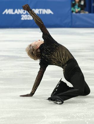 February 8, 2026, Milan, Lombardy, Italy: ILIA MALININ of Team USA in the Men s Single Skating Free Program of the Figure skating, Eiskunstlauf Team Event at the Milano Cortina 2026 Winter Olympic Games, Olympische Spiele, Olympia, OS Olympics 2026: Milano Cortina: Figure Skating Team Event  - ZUMAc179 20260208_oly_c179_211 Copyright: xMickaelxChavetx