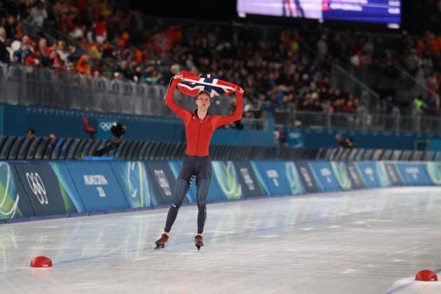 February 8, 2026, Rho, Lombardy, Italy: SANDER EITREM of Norway celebrates winning the gold medal in the Men s Speed skating, Eisschnelllauf 5000m at the Milano Cortina 2026 Winter Olympic Games, Olympische Spiele, Olympia, OS Rho Italy - ZUMAc179 20260208_oly_c179_267 Copyright: xMickaelxChavetx