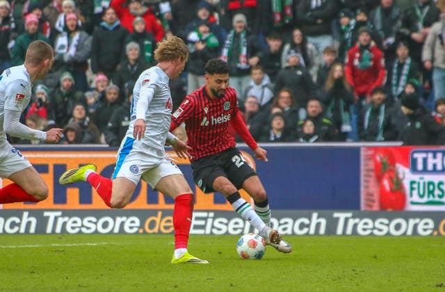 Germany Soccer 2 Bundesliga 2025 26, 21 Matchday Hannover 96 vs Holstein Kiel Heinz von Heiden Arena Stadion Hannover Elias Saad Hannover 96, 24 Hannover Copyright: xAymanxAlahmedx