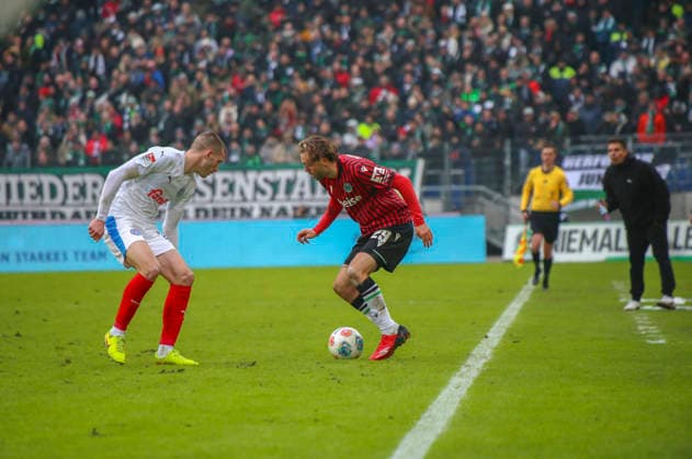 Germany Soccer 2 Bundesliga 2025 26, 21 Matchday Hannover 96 vs Holstein Kiel Heinz von Heiden Arena Stadion Hannover Kolja Oudenne Hannover 96, 29 Hannover Copyright: xAymanxAlahmedx