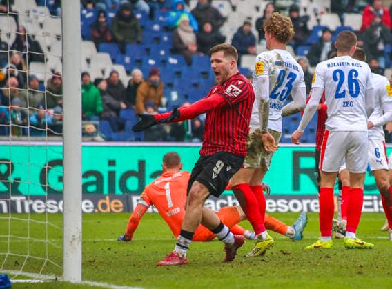 Germany Soccer 2 Bundesliga 2025 26, 21 Matchday Hannover 96 vs Holstein Kiel Heinz von Heiden Arena Stadion Hannover Benjamin Källman Benjamin Kallman Hannover 96, 9 Hannover Copyright: xAymanxAlahmedx