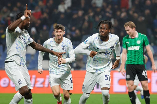 February 8, 2026, Reggio Emilia, Italy: Yann Aurel Bisseck of FC Inter celebrates after scoring goal during the Italian Serie A soccer match between US Sassuolo Calcio and FC Inter at Mapei Stadium - CittÃ del Tricolore. Final score; US Sassuolo Calcio 0:5 FC Inter Reggio Emilia Italy - ZUMAs197 20260208_aaa_s197_482 Copyright: xEmanuelexPennacchiox