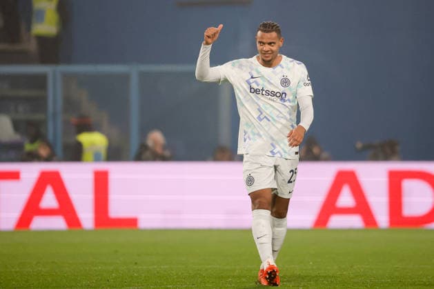 February 8, 2026, Reggio Emilia, Italy: Manuel Akanji of FC Inter celebrates a goal during the Italian Serie A soccer match between US Sassuolo Calcio and FC Inter at Mapei Stadium - CittÃ del Tricolore. Final score; US Sassuolo Calcio 0:5 FC Inter Reggio Emilia Italy - ZUMAs197 20260208_aaa_s197_497 Copyright: xEmanuelexPennacchiox