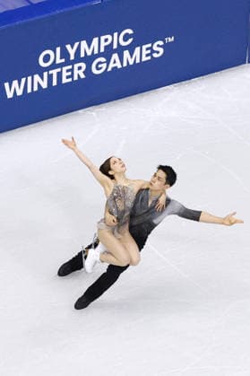 Milan Cortina Olympics: Figure skating, Eiskunstlauf Riku Miura (L) and Ryuichi Kihara of Japan perform in the pairs free program during the figure skating team event at the Milan Cortina Olympics at Milano Ice Skating Arena in Milan on Feb. 8, 2026.  A14AA0005258560P