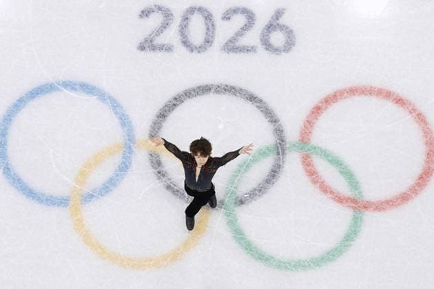 Milan Cortina Olympics: Figure skating, Eiskunstlauf Shun Sato of Japan performs in the men s free program during the figure skating team event at the Milan Cortina Olympics at Milano Ice Skating Arena in Milan on Feb. 8, 2026.  A14AA0005258692P