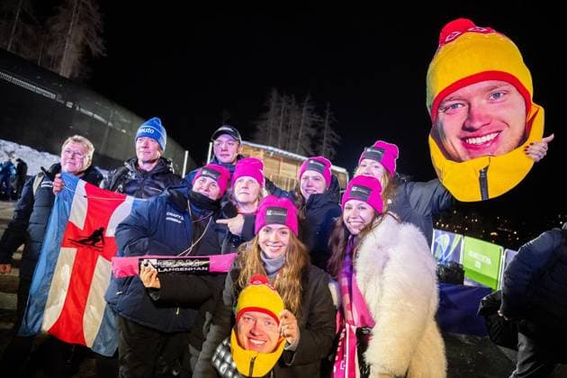 MILANO CORTINA 2026 - OLYMPISCHE WINTERSPIELE - CORTINA D™AMPEZZO - RODELN - HERREN EINZEL ** NUR FÜR REDAKTIONELLE ZWECKE ** EDITORIAL USE ONLY **<p>08 02 2026-Cortina d™Ampezzo: Olympische Winterspiele Milano Cortina 2026 Rodeln Cortina Sliding Centre Event: Herren Einzel 3.-4. Lauf im Foto: Die ganze Familie von Max Langenhan 1 (GER) feiert den Gewinn der Goldmedaille. ( Italien Venetien Cortina d™Ampezzo Copyright: SaschaxFromm *** MILANO CORTINA 2026 OLYMPIC WINTER GAMES CORTINA D™AMPEZZO LUGING MENS SINGLE FOR EDITORIAL PURPOSES ONLY p 08 02 2026 Cortina d™Ampezzo Olympic Winter Games Milano Cortina 2026 Luge Cortina Sliding Center Event Men Single 3 4 Run in photo The whole family of Max Langenhan 1 GER celebrates winning the gold medal Italy Veneto Cortina d™Ampezzo Copyright SaschaxFromm Copyright: SaschaxFromm doc84hw14u7oeqm5y7krgi ,EDITORIAL USE ONLY