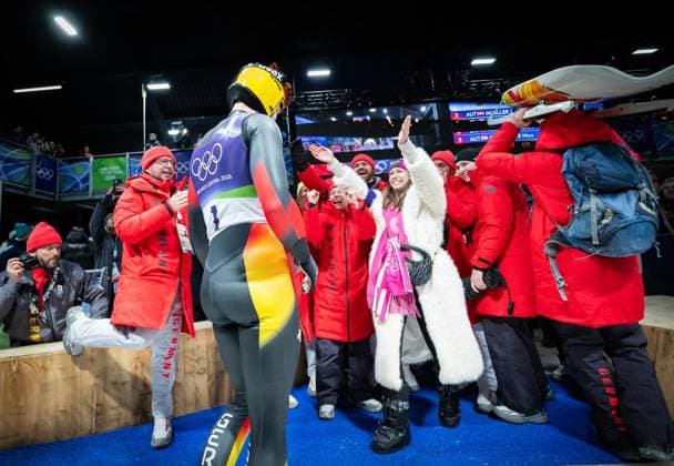 MILANO CORTINA 2026 - OLYMPISCHE WINTERSPIELE - CORTINA D™AMPEZZO - RODELN - HERREN EINZEL ** NUR FÜR REDAKTIONELLE ZWECKE ** EDITORIAL USE ONLY **<p>08 02 2026-Cortina d™Ampezzo: Olympische Winterspiele Milano Cortina 2026 Rodeln Cortina Sliding Centre Event: Herren Einzel 3.-4. Lauf im Foto: Max Langenhan 1 (GER) im Ziel nach dem Gewinn der Goldmedaille. ( Italien Venetien Cortina d™Ampezzo Copyright: SaschaxFromm *** MILANO CORTINA 2026 OLYMPIC WINTER GAMES CORTINA D™AMPEZZO LUGING MENS SINGLE FOR EDITORIAL PURPOSES ONLY p 08 02 2026 Cortina d™Ampezzo Winter Olympics Milano Cortina 2026 Luge Cortina Sliding Center Event Men Single 3 4 Run in photo Max Langenhan 1 GER at the finish line after winning the gold medal Italy Veneto Cortina d™Ampezzo Copyright SaschaxFromm Copyright: SaschaxFromm doc84hw5pi9bewel9w0zzv ,EDITORIAL USE ONLY