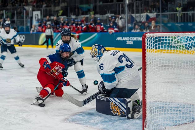February 8, 2026, Milan, Lombardy, Italy: goalkeeper Anni Keisala 36 of Team Finland saves a goal against Czechia in the Preliminary Round Group A at the Milano Ice Park In Rho in MILAN, Italy during the 2026 Milano Cortina Winter Olympics. Team Czechia wins the game, 2-0. Milan Italy  - ZUMAa161 20260208_oly_a161_066 Copyright: xWalterxG.xArcex Olympics 2026: Milano Cortina: Ice hockey, Eishockey WomenÃ¢â‚¬â ¢S: Anni Keisala  - ZUMA0847 20260208_oly_a161_066 Copyright: xIMAGO WalterxG.xArcex