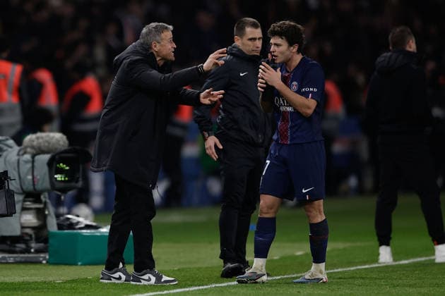FBL FRA LIGUE1 Paris Saint Germain Olympique Marseille Coach, Trainer Luis Enrique Paris Saint Germain and Joao Neves Paris Saint Germain during the French L1 football match between El Classico Paris Saint Germain PSG and Olympique Marseille at Parc des Princes on February 08, 2026 in Paris France Copyright: HMBxMedia xAntonioxBorga