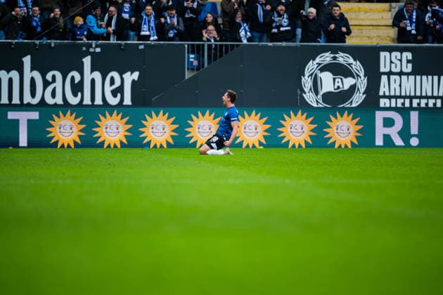 08 02 2026 Soccer, 2025 2026, 2 Bundesliga, Matchday 21, DSC Arminia Bielefeld Eintracht Braunschweig Marius Wörl Bielefeld cheers after his goal for 2 2 DFL REGULATIONS PROHIBIT ANY USE OF PHOTOGRAPHS AS IMAGE SEQUENCES AND OR QUASI VIDEO
