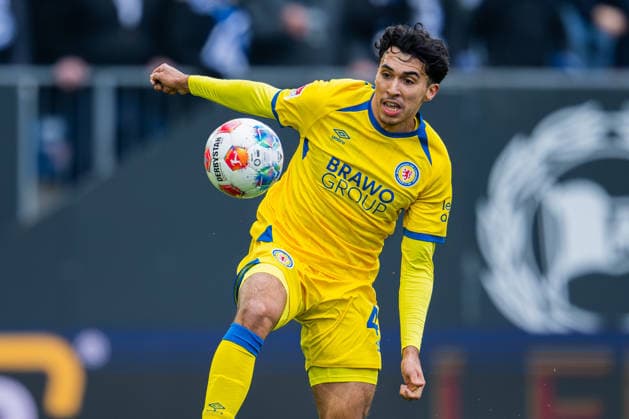 08 02 2026 Soccer, 2025 2026, 2 Bundesliga, 21 Matchday, DSC Arminia Bielefeld Eintracht Braunschweig Johan Gomez Braunschweig with ball DFL REGULATIONS PROHIBIT ANY USE OF PHOTOGRAPHS AS IMAGE SEQUENCES AND OR QUASI VIDEO