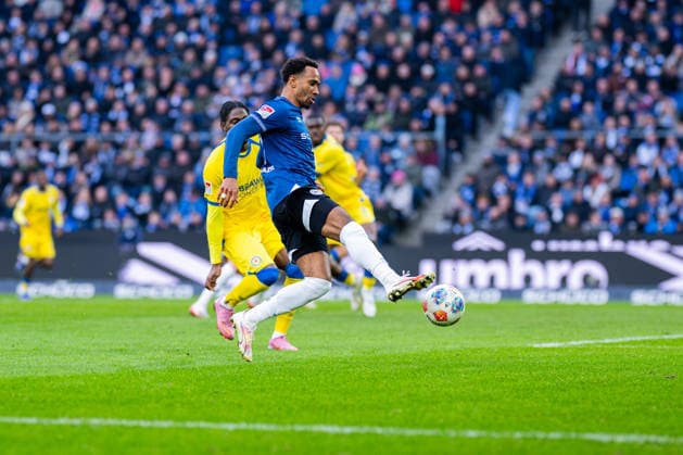 08 02 2026 Soccer, 2025 2026, 2 Bundesliga, 21 Matchday, DSC Arminia Bielefeld Eintracht Braunschweig Noah Joel Sarenren Bazee Bielefeld with ball DFL REGULATIONS PROHIBIT ANY USE OF PHOTOGRAPHS AS IMAGE SEQUENCES AND OR QUASI VIDEO