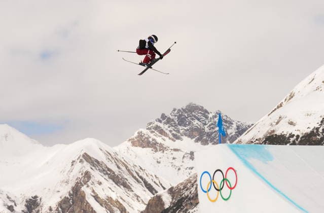 February 9, 2026, Livigno, Italy: Megan Oldham, of Canada, competes in the women s freeski slopestyle final at the Milano Cortina 2026 Winter Olympic Games, Olympische Spiele, Olympia, OS in Livigno, Italy on Monday, Feb. 9, 2026. Canada News - February 9, 2026  - ZUMAc35_ 20260209_zaf_c35_006 Copyright: xSeanxKilpatrickx