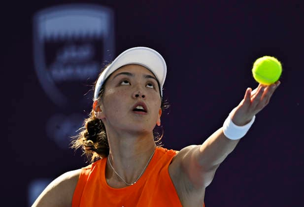 WTA, Tennis Damen QATAR TOTALENERGIES OPEN 2026-ROUND OF 64 Xinyu Wang of China competes in her round of 64 match against Emiliana Arango of Colombia during the WTA Qatar TotalEnergies Open 2026 tennis tournament at the Khalifa International Tennis Complex in Doha, Qatar, on February 9, 2026. ¨ DOHA Qatar Copyright: xNOUSHADx