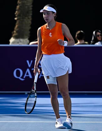 WTA, Tennis Damen QATAR TOTALENERGIES OPEN 2026-ROUND OF 64 Xinyu Wang of China competes in her round of 64 match against Emiliana Arango of Colombia during the WTA Qatar TotalEnergies Open 2026 tennis tournament at the Khalifa International Tennis Complex in Doha, Qatar, on February 9, 2026. ¨ DOHA Qatar Copyright: xNOUSHADx