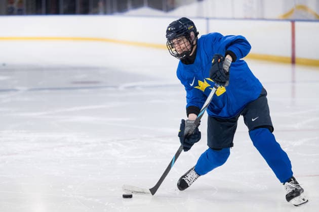 260209 Linnea Andersson of Sweden at a Ice hockey, Eishockey practice session during day 3 of the 2026 Winter Olympics on February 9, 2026 in Milan. Photo: Emma Wallskog BILDBYRAN kod EW EW0624 ishockey ice hockey Olympic Games, Olympische Spiele, Olympia, OS olympics winter olympics os ol olympiska spel vinter-os olympiske leker milano cortina 2026 milan cortina 2026 milano cortina 2026 olympic games milano cortina 2026 winter olympic games milano cortina-os milano cortina-ol vinter-ol 3 bbeng träning training sweden sverige dam *** 260209 Linnea Andersson of Sweden at an ice hockey practice session during day 3 of the 2026 Winter Olympics on February 9, 2026 in Milan Photo Emma Wallskog BILDBYRAN code EW EW0624 ice hockey ice hockey olympic games olympics winter olympics os ol olympiska spel vinter os olympiske leker milano cortina 2026 milan cortina 2026 milano cortina 2026 olympic games milano cortina 2026 winter olympic games milano cortina os milano cortina ol vinter ol 3 bbeng träning training sweden sverige dam  Copyright: EMMAxWALLSKOG BB260209EW001