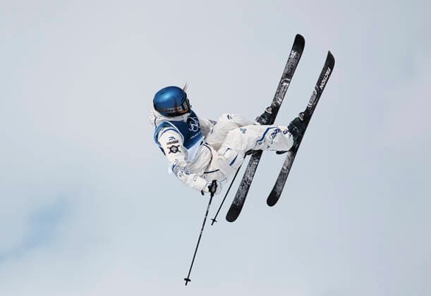 (260209) -- LIVIGNO, Feb. 9, 2026 -- Gu Ailing of China competes during the freestyle skiing women s freeski slopestyle final at the Milan-Cortina 2026 Olympic Winter games, Winterspiele,Spiele, Summer games in Livigno, Italy, Feb. 9, 2026. ) (MICO2026)ITALY-LIVIGNO-OLYMPIC WINTER GAMES-FREESTYLE SKIING-WOMEN S FREESKI SLOPESTYLE-FINAL HuxChao 