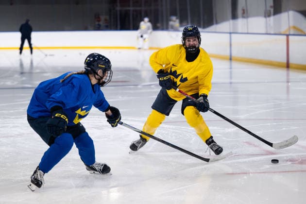 260209 Linnea Andersson and Ebba Hedqvist of Sweden at a Ice hockey, Eishockey practice session during day 3 of the 2026 Winter Olympics on February 9, 2026 in Milan. Photo: Emma Wallskog BILDBYRAN kod EW EW0624 ishockey ice hockey Olympic Games, Olympische Spiele, Olympia, OS olympics winter olympics os ol olympiska spel vinter-os olympiske leker milano cortina 2026 milan cortina 2026 milano cortina 2026 olympic games milano cortina 2026 winter olympic games milano cortina-os milano cortina-ol vinter-ol 3 bbeng träning training sweden sverige dam *** 260209 Linnea Andersson and Ebba Hedqvist of Sweden at an ice hockey practice session during day 3 of the 2026 Winter Olympics on February 9, 2026 in Milan Photo Emma Wallskog BILDBYRAN code EW EW0624 ice hockey ice hockey olympic games olympics winter olympics os ol olympiska spel vinter os olympiske leker milano cortina 2026 milan cortina 2026 milano cortina 2026 olympic games milano cortina 2026 winter olympic games milano cortina os milano cortina ol vinter ol 3 bbeng träning training sweden sverige dam  Copyright: EMMAxWALLSKOG BB260209EW018