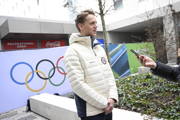 MILAN, ITALY 20260209 Norway s speed skater Bjorn Magnussen during a press conference, PK, Pressekonferenz in the Olympic Village during the Milan Olympics. *** The image is included in the SPORTS PACKAGE. For others PAID IMAGE *** MILANO ITALY x10070x *** MILAN, ITALY 20260209 Norway s speed skater Bjorn Magnussen during a press conference in the Olympic Village during the Milan Olympics The image is included in the SPORTS PACKAGE For others PAID IMAGE MILANO ITALY x10070x  Copyright: xJessicaxGow TTx OLYMPICS 2026 NORWAY