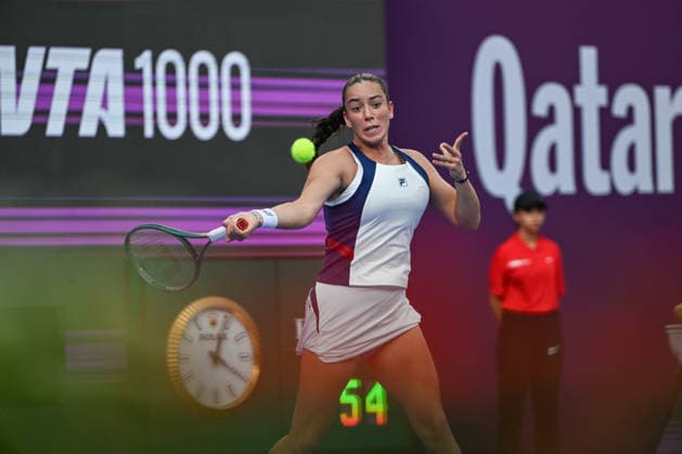 Qatar TotalEnergies Open 2026 - Day Two DOHA, QATAR FEBRUARY 9: Tereza Valentova of the Czech Republic is seen in action during a match against Alexandra Eala of the Philippines in the first round on Day Two of the Qatar TotalEnergies Open, part of the Hologic WTA, Tennis Damen Tour at the Khalifa International Tennis and Squash Complex on February 9, 2026 in Doha, Qatar. Doha Qatar  Copyright: xArturxWidakx originalFilename:widak-qatartot260209_npZmv.jpg