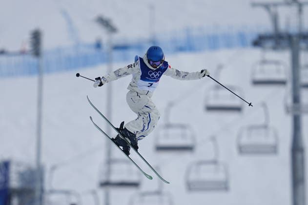 Ailing Eileeni Gu (People l Republic of China) competes during the Women s Freeski Slopestyle Freestyle Skiing competition on Day 3 of the Milano Cortina 2026 Winter Olympic Games, Olympische Spiele, Olympia, OS at Livigno Snow Park on February 9, 2026 in Livigno, Italy. Thor Wegner DeFodi Images (Photo by DeFodi Images) - *** Ailing Eileeni Gu People l Republic of China competes during the Women s Freeski Slopestyle Freestyle Skiing competition on Day 3 of the Milano Cortina 2026 Winter Olympic games at Livigno Snow Park on February 9, 2026 in Livigno, Italy Thor Wegner DeFodi Images Photo by DeFodi Images