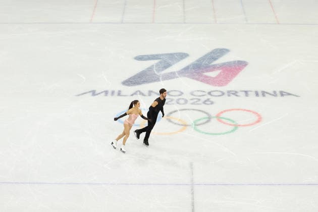 February 9, 2026, Milan, Lombardy, Italy: LAURENCE FOURNIER BEAUDRY and GUILLAUME CIZERON of France practice their Ice Dance Rhythm Dance of the Figure skating, Eiskunstlauf Team Event at the Milano Cortina 2026 Winter Olympic Games, Olympische Spiele, Olympia, OS Olympics 2026: Milano Cortina: Figure Skating Ice Dance Rhythm Dance  - ZUMAc179 20260209_oly_c179_013 Copyright: xMickaelxChavetx