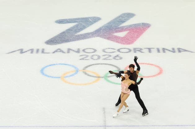 February 9, 2026, Milan, Lombardy, Italy: LAURENCE FOURNIER BEAUDRY and GUILLAUME CIZERON of France practice their Ice Dance Rhythm Dance of the Figure skating, Eiskunstlauf Team Event at the Milano Cortina 2026 Winter Olympic Games, Olympische Spiele, Olympia, OS Milan Italy - ZUMAc179 20260209_oly_c179_036 Copyright: xMickaelxChavetx