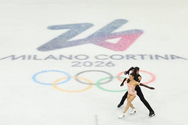 February 9, 2026, Milan, Lombardy, Italy: LAURENCE FOURNIER BEAUDRY and GUILLAUME CIZERON of France practice their Ice Dance Rhythm Dance of the Figure skating, Eiskunstlauf Team Event at the Milano Cortina 2026 Winter Olympic Games, Olympische Spiele, Olympia, OS Milan Italy - ZUMAc179 20260209_oly_c179_037 Copyright: xMickaelxChavetx