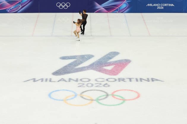 February 9, 2026, Milan, Lombardy, Italy: LAURENCE FOURNIER BEAUDRY and GUILLAUME CIZERON of France practice their Ice Dance Rhythm Dance of the Figure skating, Eiskunstlauf Team Event at the Milano Cortina 2026 Winter Olympic Games, Olympische Spiele, Olympia, OS Milan Italy - ZUMAc179 20260209_oly_c179_040 Copyright: xMickaelxChavetx
