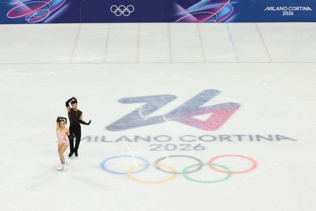 February 9, 2026, Milan, Lombardy, Italy: Ice Dance Rhythm Dance of the Figure skating, Eiskunstlauf Team Event at the Milano Cortina 2026 Winter Olympic Games, Olympische Spiele, Olympia, OS Olympics 2026: Milano Cortina: Figure Skating Ice Dance Rhythm Dance  - ZUMAc179 20260209_oly_c179_058 Copyright: xMickaelxChavetx